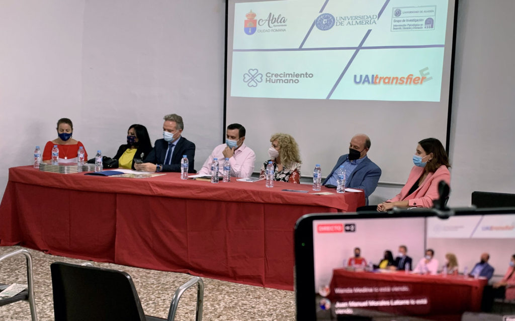 El Ayuntamiento de Abla, la Universidad de Almería y la Asociación Crecimiento Humano presentan el programa «Abla Viva»
